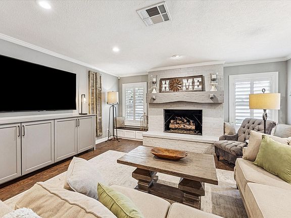 2nd image of 2489 Bartlett Rd