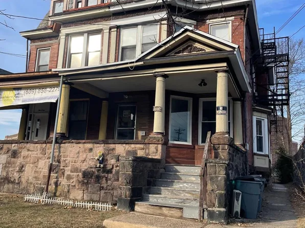 542 E State St, Trenton, NJ 08609