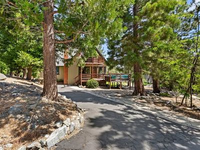 2300 Lausanne Dr, Wrightwood, CA, 92397