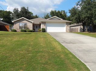 105 6th Ave, Shalimar, FL 32579