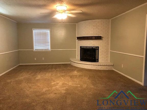 4th image of 2507 E Ramblewood Dr