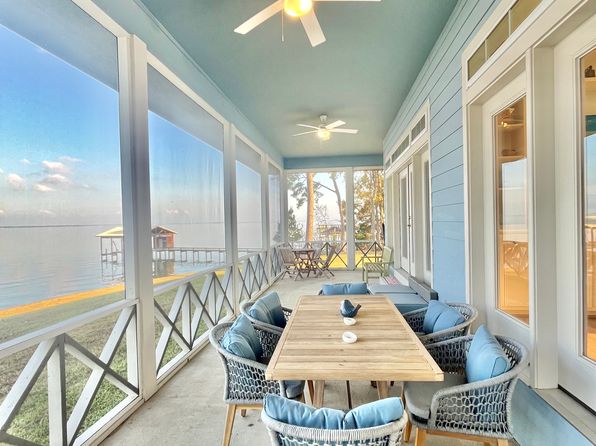 (undisclosed Address)