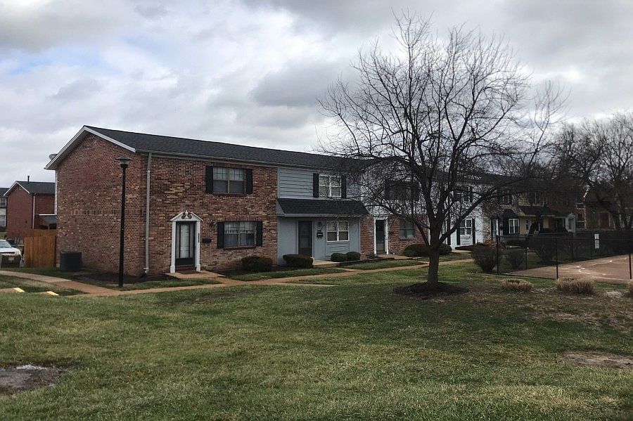 2nd image of 2565 Grayland Walk