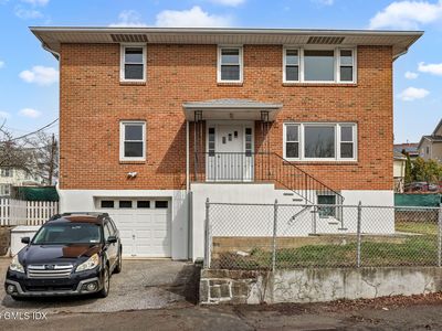 2 Grange St, Greenwich, CT, 06830