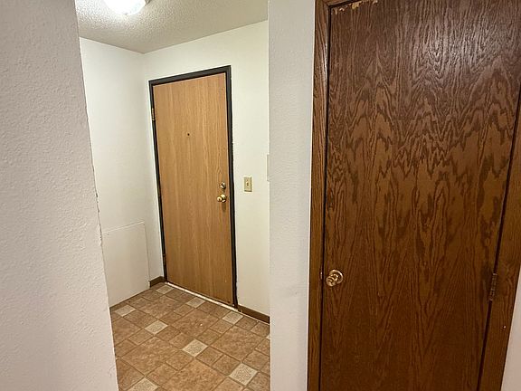 4th image of 1122 27th Ave S #14