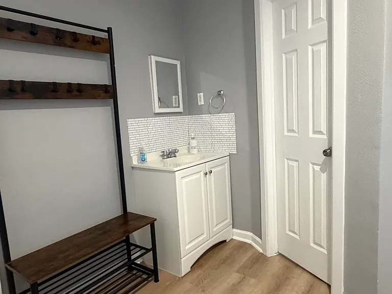 1633 Washington Ave #D — Photo 21