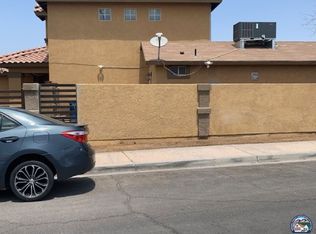 2116 E Descanso Dr, Calexico, CA 92231