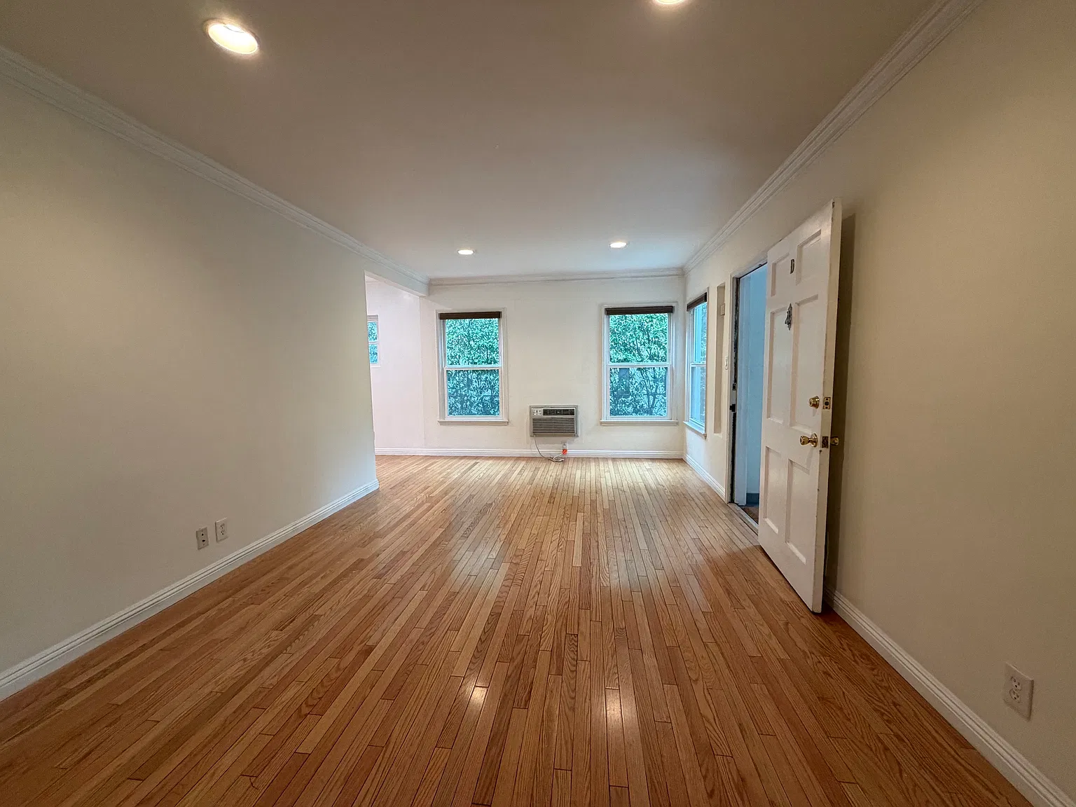 1 bed, 700 sqft, $2,795 — Photo 3