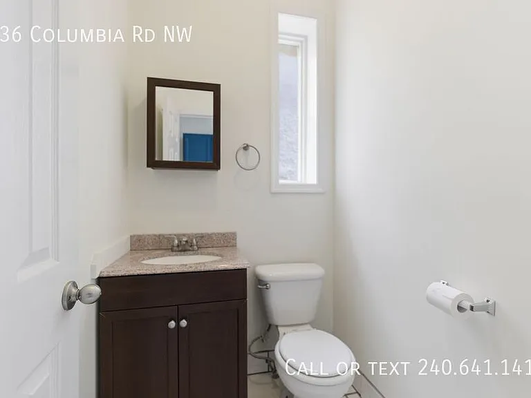 636 Columbia Rd NW — Photo 9