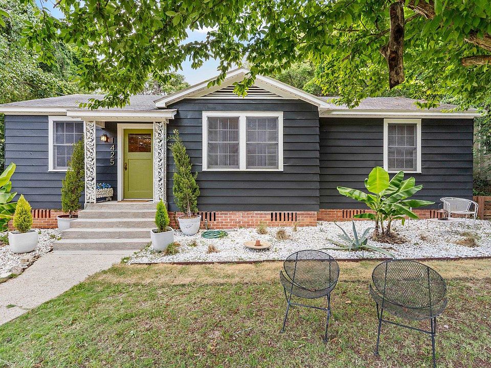 1st image of 1425 Colonial Dr