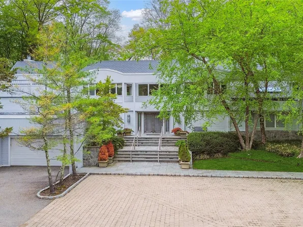 80 Valentines Lane, Old Brookville, NY 11545