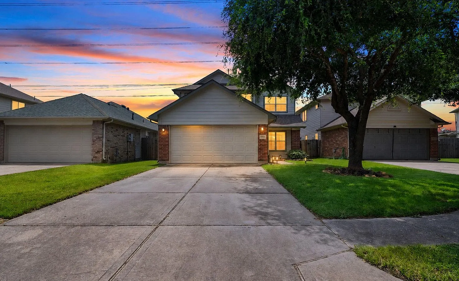 4 bed, 2.5 bath, 1842 sqft, $2,300 — Photo 1