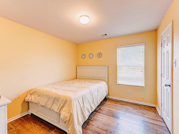 5th image of 2565 Magnolia Fair Way