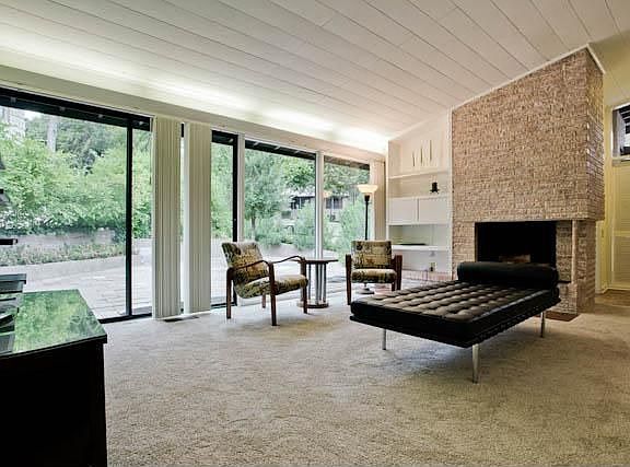 2nd image of 2518 Woodmere Dr
