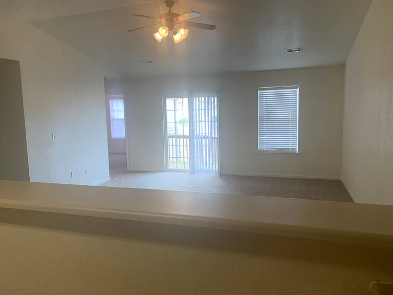 21049 Homer St — Photo 4