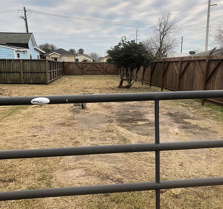 1st image of 5216 Avenue L