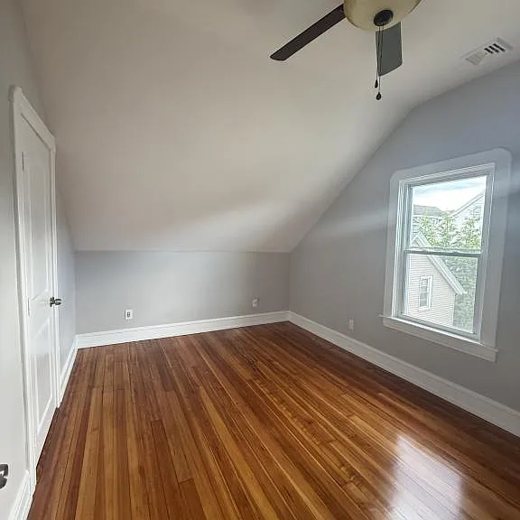 467 Middle St — Photo 5