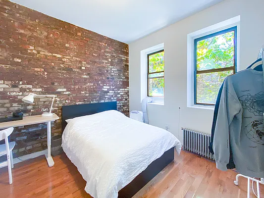 Rented by City Connections Realty | media 23