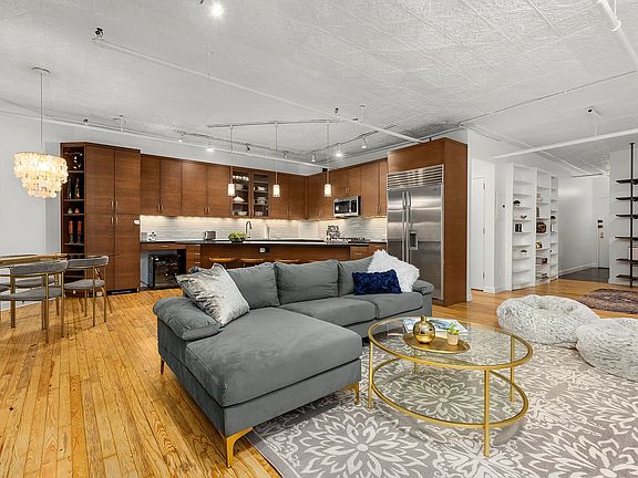2nd image of 133-131 W 28th St #3C