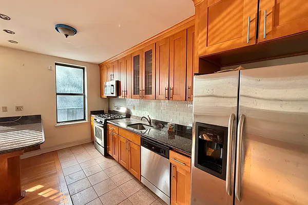 1803 Riverside Drive #3A