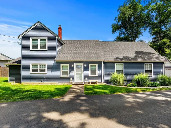 112 S Shore Road, Salem, NH 03079