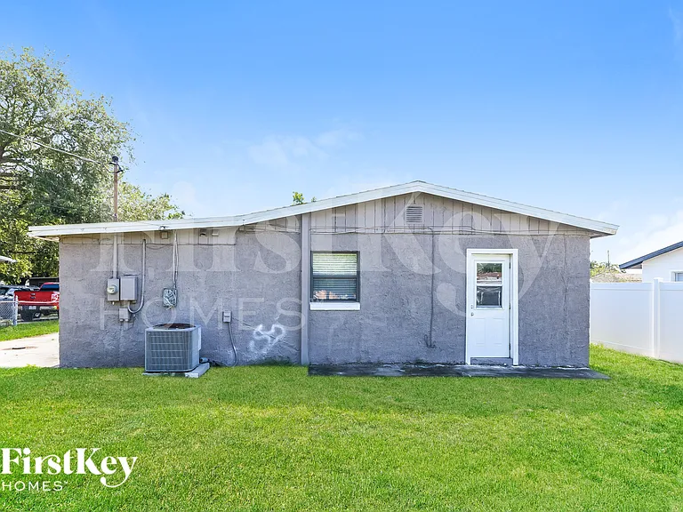 7706 Aviano Ave — Photo 15