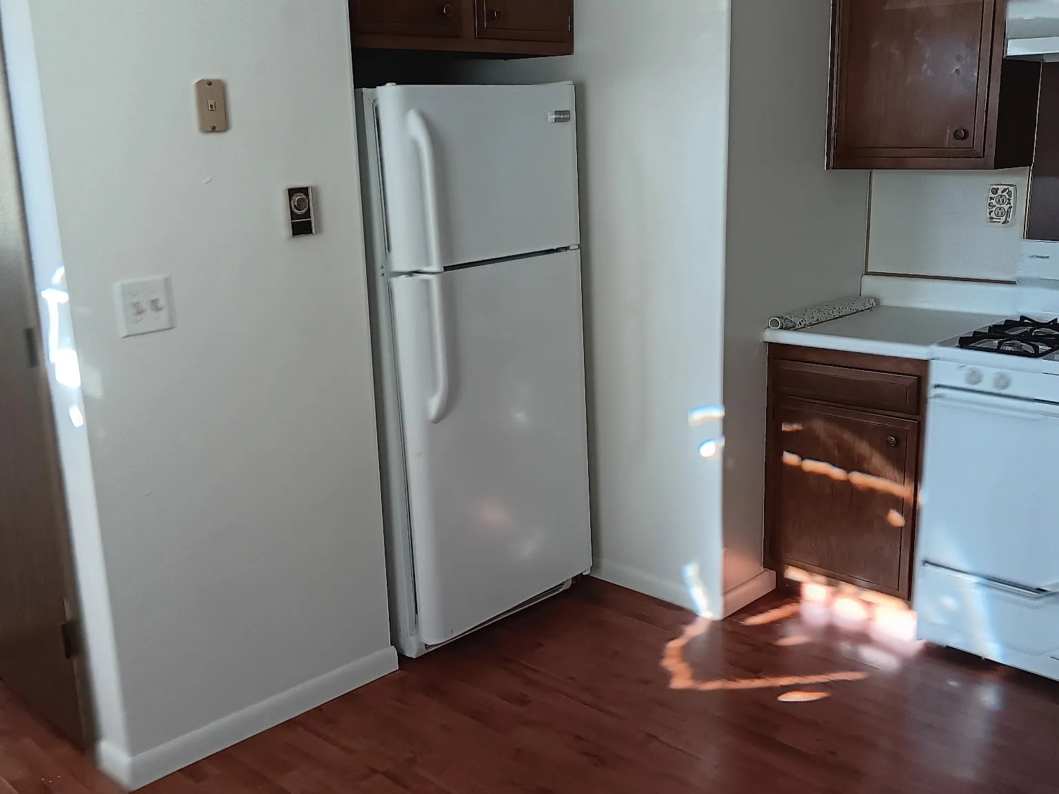 2 bed, 750 sqft, $650 — Photo 3