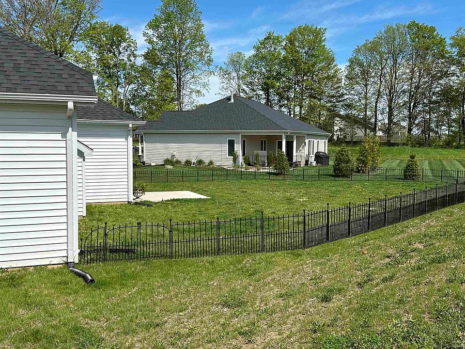 2nd image of 2272 Highlander Dr