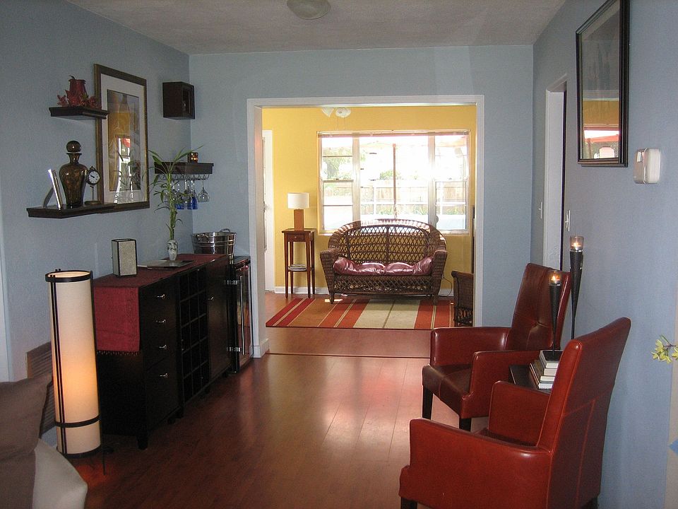 wine bar area looking into sunroom