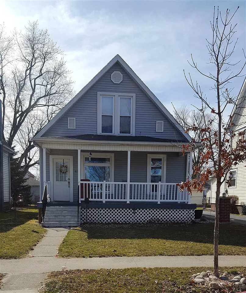 419 N State St photo 1