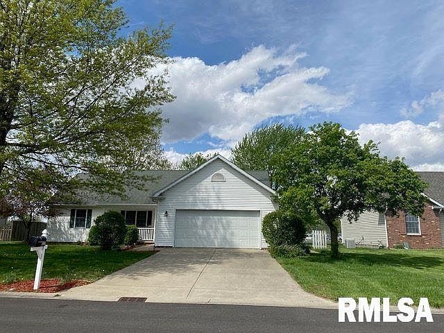 1st image of 215 Brookside Glen Dr