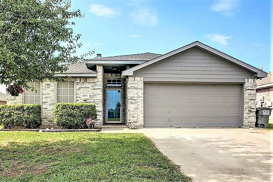 1st image of 209 Lake Wichita Dr