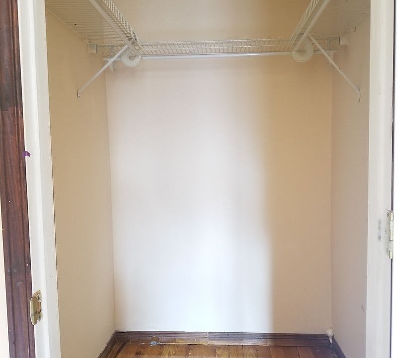 1st image of 494 Midwood St #1