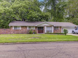 820 Briarfield Rd, Jackson, MS 39211