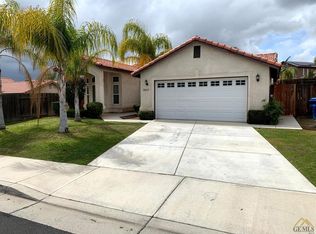 3607 Crescent Meadow Dr, Bakersfield, CA 93308