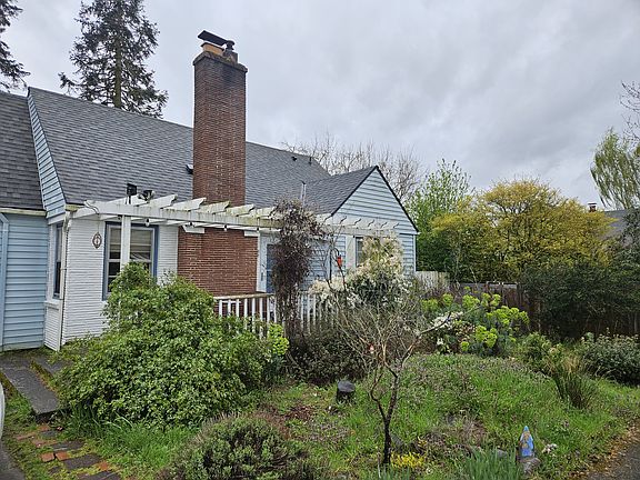 2nd image of 611 W 32nd St