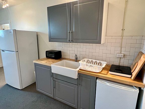 4th image of 416 E Main St #3