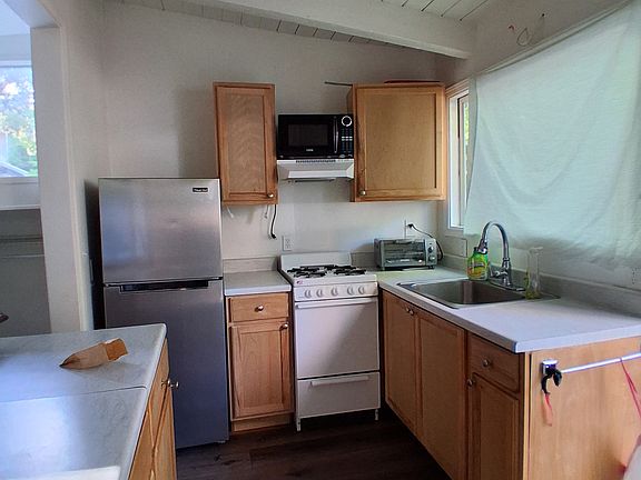 4th image of 587 Wildrose Ln #20