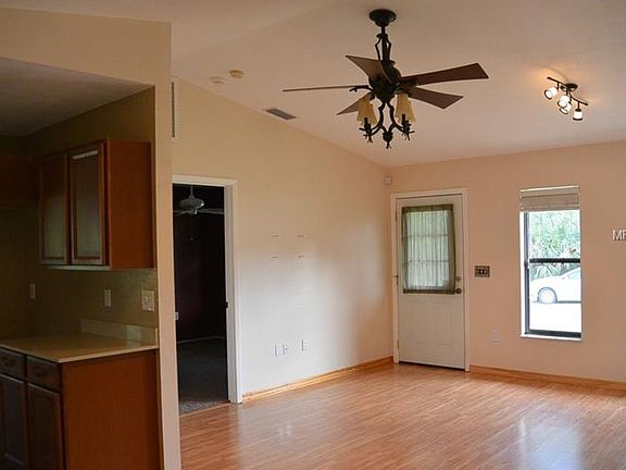 4th image of 4281 Ulster Ave