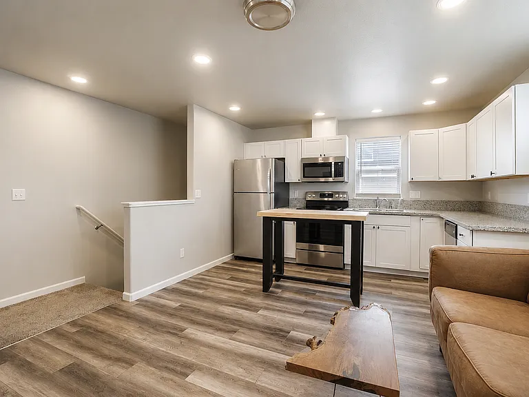 7810 Jacqueline Way — Photo 3