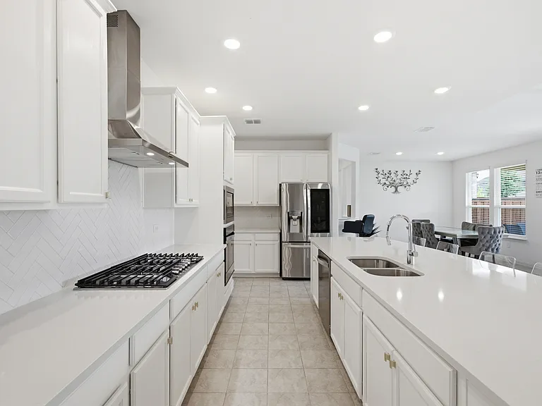 4504 Gilmer Dr — Photo 8