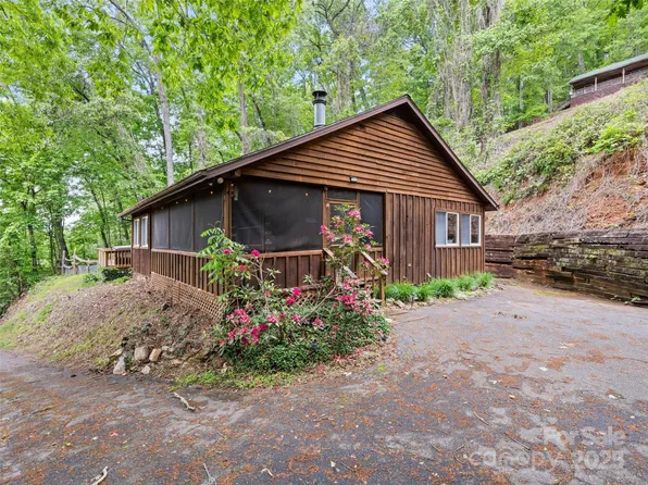 237 Biltmore Cir, Bryson City, NC 28713