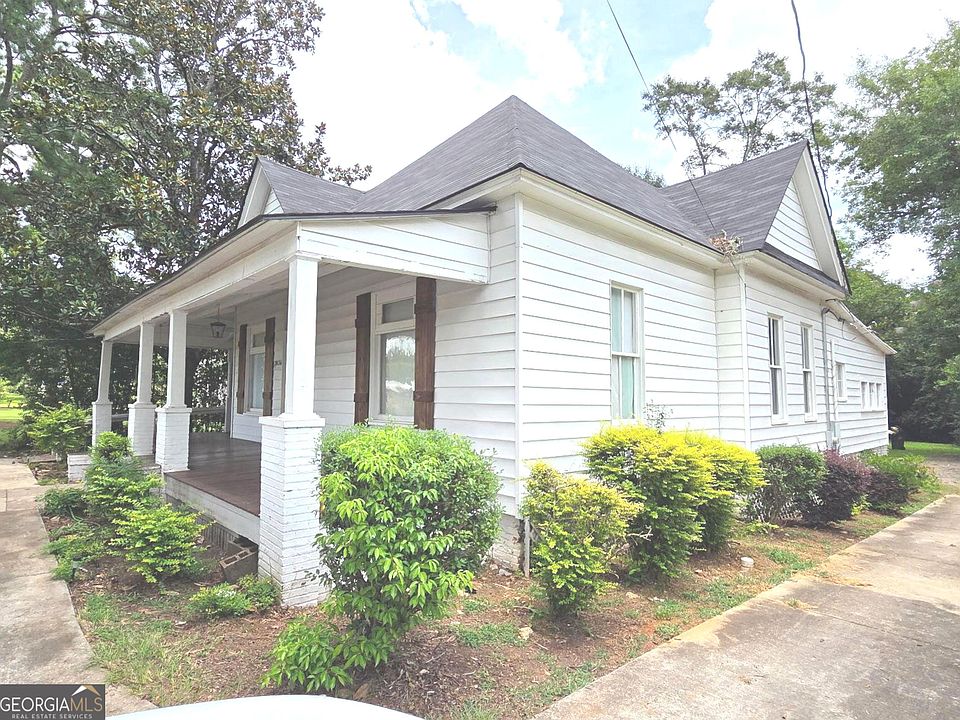 2nd image of 2036 S Main St