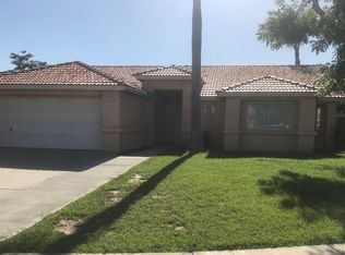 2426 Cottonwood Dr, Hanford, CA 93230