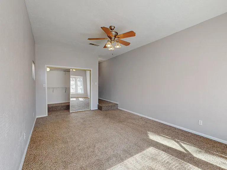 2551 Aspen Ave NW #B — Photo 12