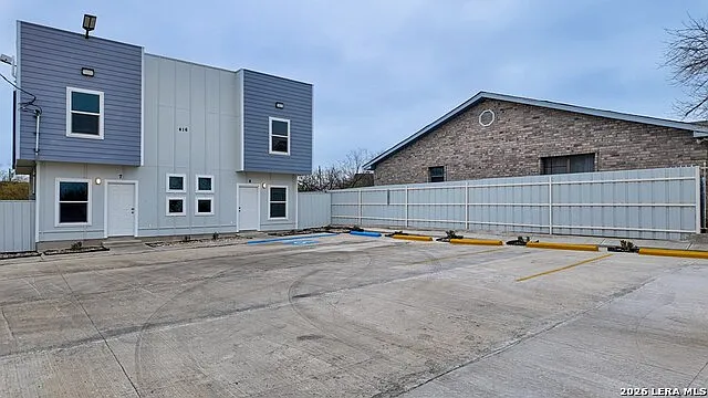 416 J R Rodriguez Cir #7 — Photo 26