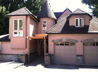 9712 19th Ave NE, Seattle, WA 98115