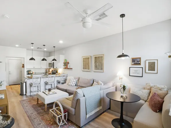 2282 E HIDALGO Avenue, Phoenix, AZ 85040