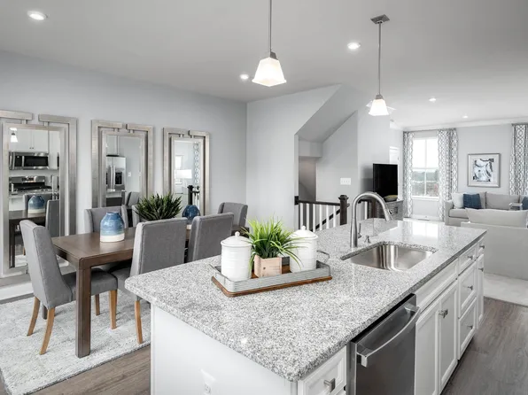 2041 Lockwood Dr, Charlottesville, VA 22911