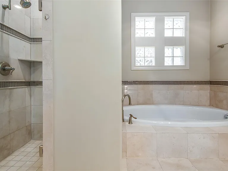 2419 Brazoria St #C — Photo 22